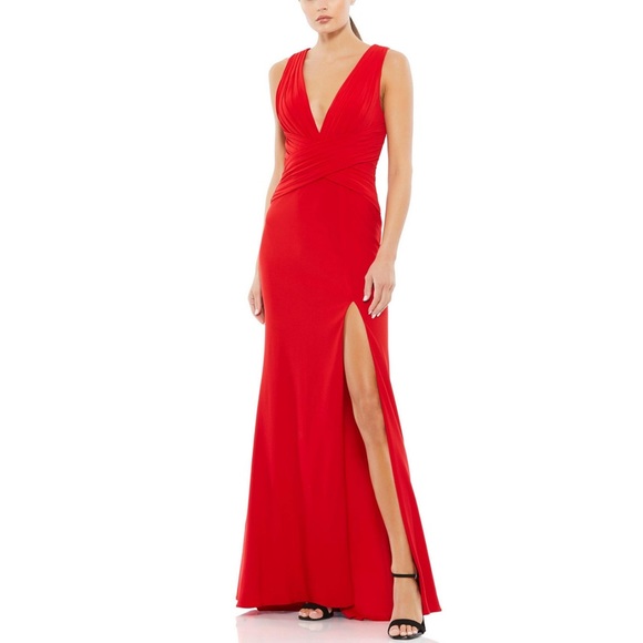 Mac Duggal Dresses & Skirts - Mac Duggal Red V-Neck V-Back Embellished Shoulders Gloor Length Gown - Reemoly